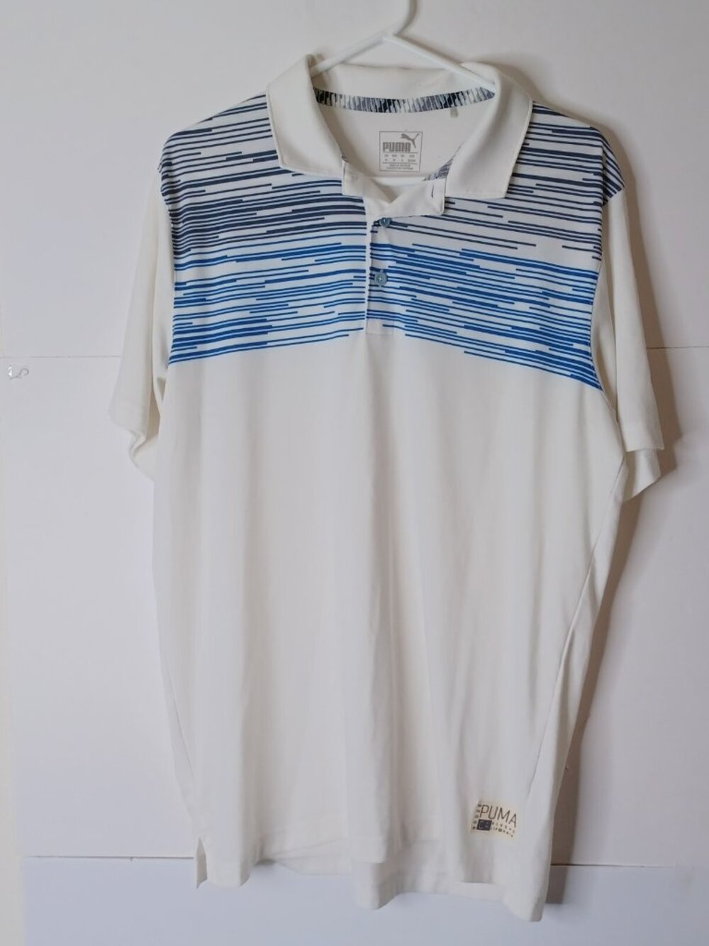 Puma Polo Shirt Men Size Medium White-Blue Golf Short Sleeve Carlsbad California